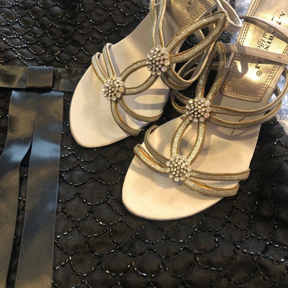 Silver crystal sandals - Picture 2 of 8